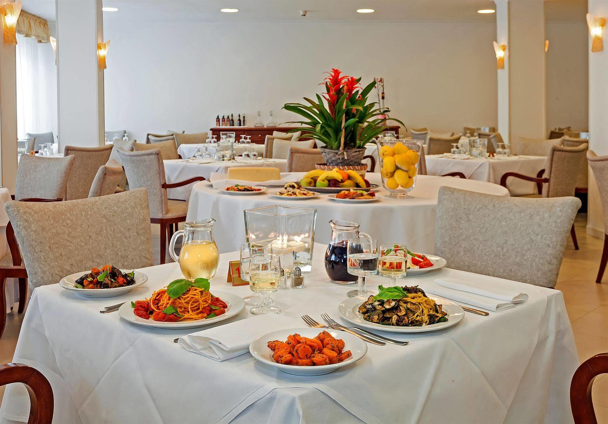 Hotel Caruso 马萨鲁布朗斯 外观 照片